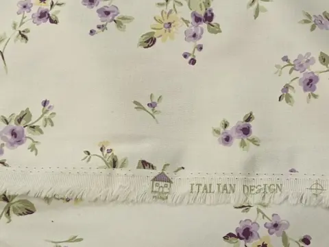 Prachtige dubbele zelfkant Taif meubelstof 570 x 280cm - Katoen - 21e eeuw