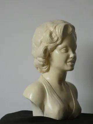 Marilyn Monroe buste - Gips