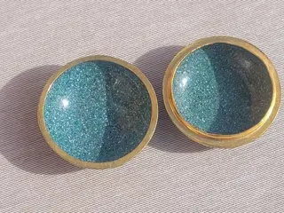 Vintage Cloisonné geëmailleerde trinket pillendoos met bloemen- en vlinderdecor (1) - Brons, Emaille