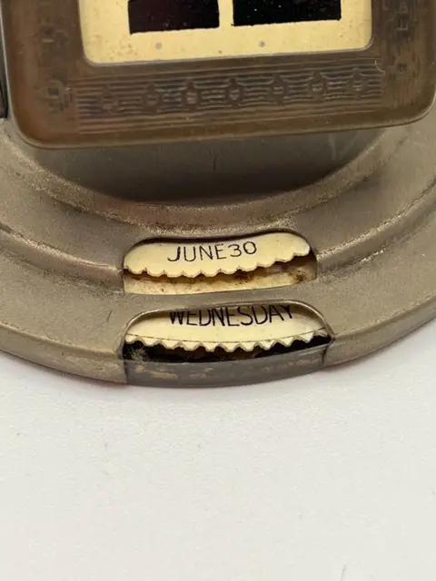 Bureau kalender (1) - Metaal