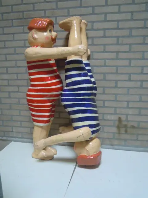 theaterstukken (2) - Papier-maché