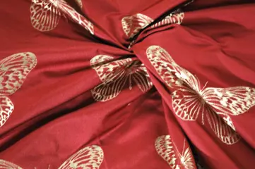 Satijnen vlinderzijdestof - 600 x 140 cm - Zijde - 21e eeuw