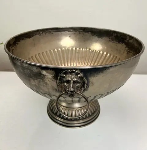 Grote oude Sier-Schaal en Champagnekoeler - Messing vernikkeld