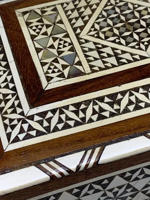 Muziekdoos, Sigarettendoos (1) - Hout