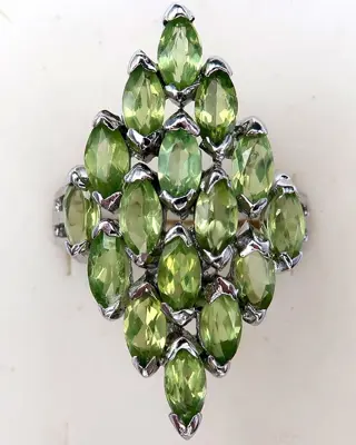De ring van geloof van de hoogwaardigheidsbekleder versierd met peridots - .925 zilver, Peridot - Sereniteit, wijsheid en innerlijke rust
