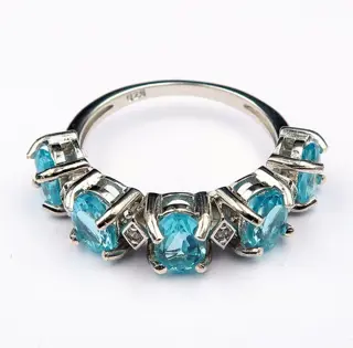 Sierlijke geloofsring versierd met blauwe apatieten - .925 zilver, Apatiet - Harmonie en spirituele afstemming, absorbeert negativiteit