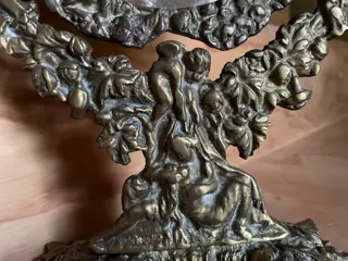 Kapspiegel (1) - Brons