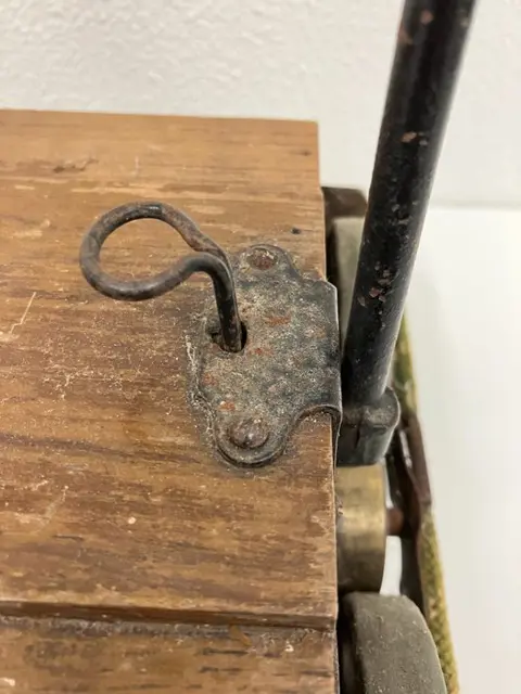 Zeer oude Engelse Rolveger - Hout, IJzer (gegoten/gesmeed)