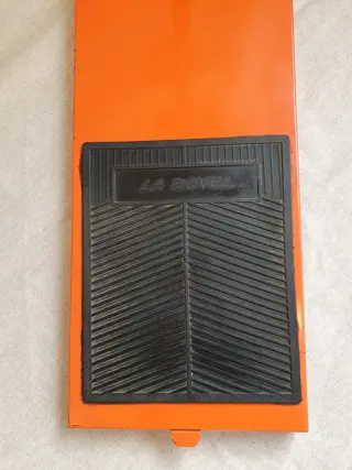 Rovel - Vintage massageplatform uit de jaren 60 - Bakeliet, Staal