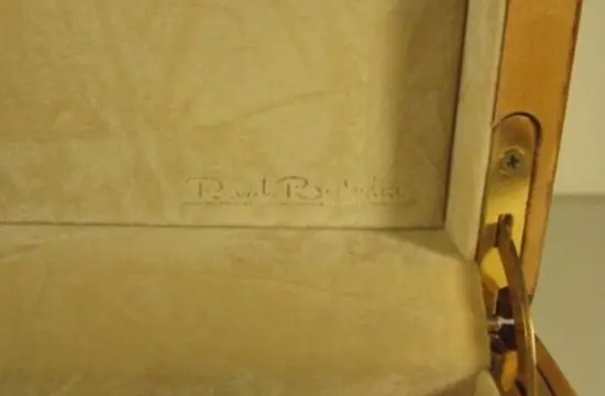 renato balestra - Doos (1) - Hout, Knoest