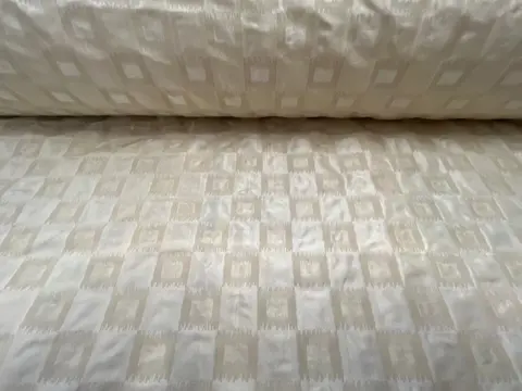 Puur zijden stof 2000 x 145 cm - Zijde - 21e eeuw