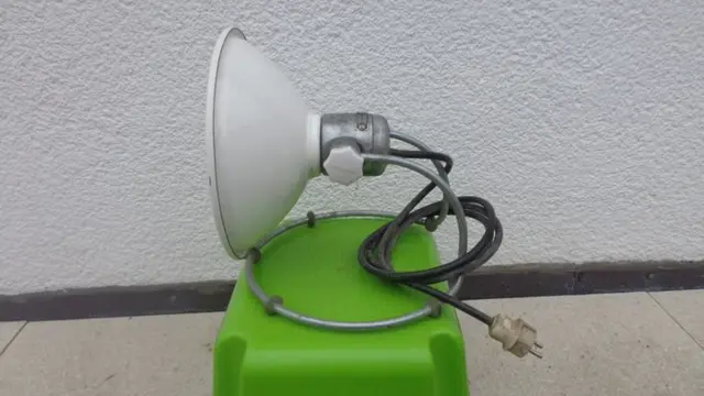 Warmtestraler van email.....Maybaum Straletta...type 720 F - 1500 watt en 220 volt waarschijnlijk (1) - Metaal waarschijnlijk blik?