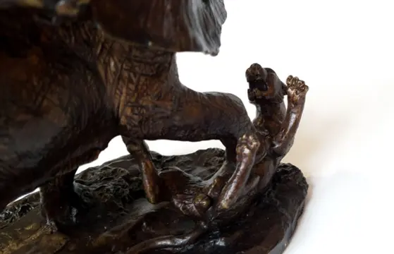 Olifant aangevallen door twee tijgers - Sculptuur - Brons