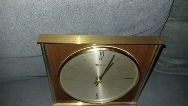 Wandklok - Hout, Messing - Tweede helft 20e eeuw