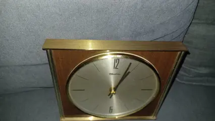 Wandklok - Hout, Messing - Tweede helft 20e eeuw