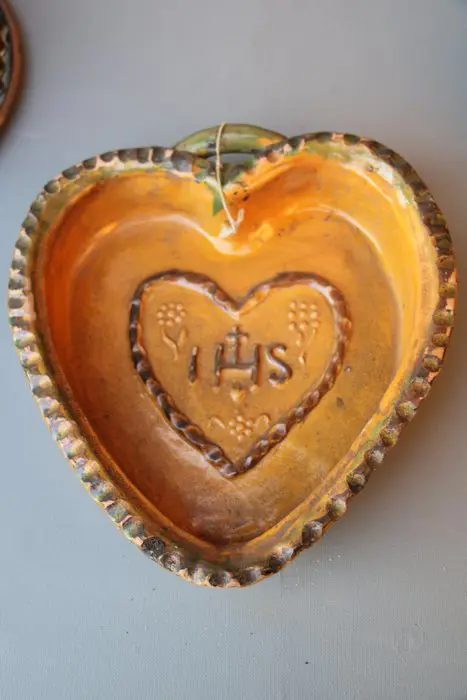 oude pastei vorm met IHS - Keramiek