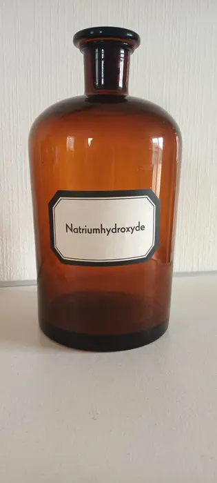 Oude apothekerspotten (6) - Glas