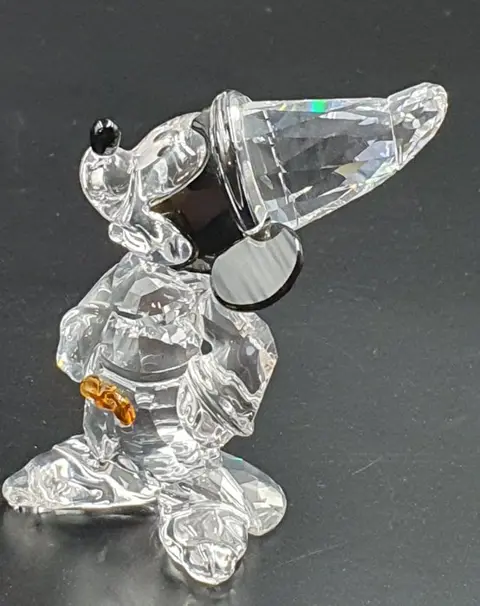 Swarovski - Disney - Tovenaar Mickey - Gelimiteerde editie 2009 - 955427 - In doos (1) - Kristal