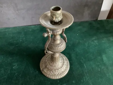 Cardanische massief scheepskandelaar (1) - Brons