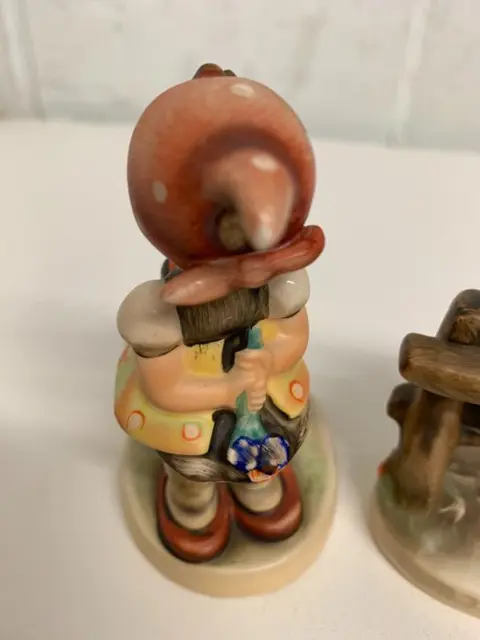 M.I. Hummel - Goebel - Beeldjes, kinderen met ganzen - Hummel nrs. 47 en 195 - TMK-3 en TMK-4 (2) - Porselein