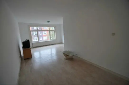 Spacious 4-Room Apartment for Rent at Jagerstraat, Rotterdam – Fully Renovated & Ideal for Families