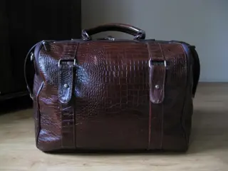 Large Tough, Vintage Doctor's Bag, (50 x 30 x 48 cm) High Quality - Faux Alligator Leather, Stainless steel