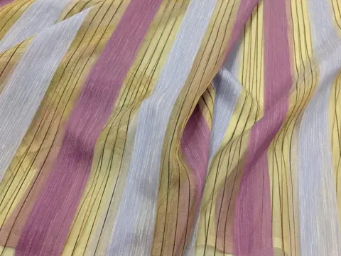 Schitterend Miglioretti gordijn 550 x 330 cm - Linnen organza - 21e eeuw