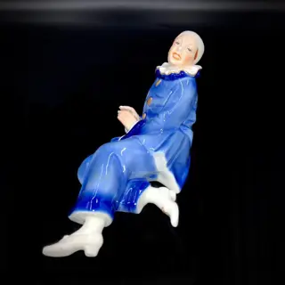 Karl Ens, Volkstedt - Liggende Pierrot - ca 1910 - Porselein