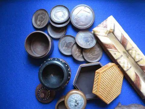 collect boxes (7) - Hout