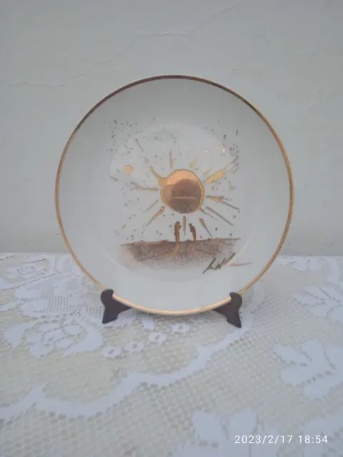 Salvador Dalí (after) - Hipra - Borden (2) - Porselein