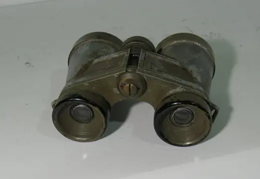 Verrekijker, Diana - Glas, IJzer (gegoten/gesmeed)