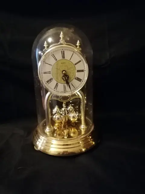 Tafelblad klok (3) - Aluminium, Koper, Plastic