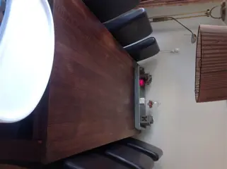 Complete eettafel met 6 stoelen