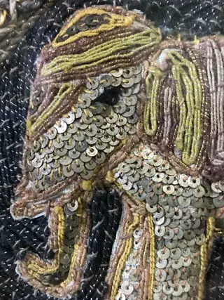 Schitterend handgemaakt Birmese Kalaga wandtapijt - Zijde, gouddraad, pailletten, glaskralen