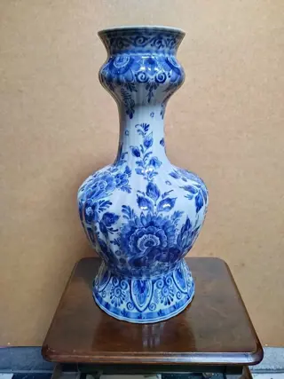 Plateelbakkerij Zuid-Holland - Knobbelvaas - Aardewerk
