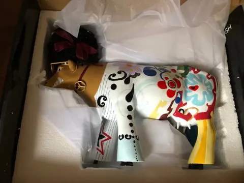 Cow Parade. Cowparade. Woodstock. Large. - Beeld(je) (1) - Poly Resin