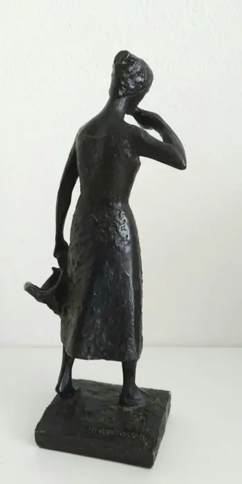 Vera van Hasselt - Fraai beeld van Mariken van Nimwegen - Hars/polyester