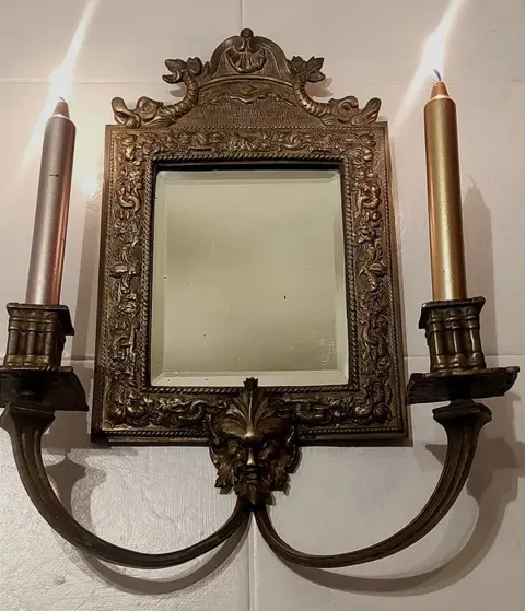 Wandspiegel met kandelaar (1) - Renaissance - Messing, spiegel