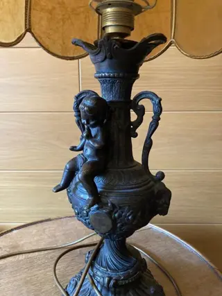 Tafellamp (1) - IJzer (gegoten/gesmeed)