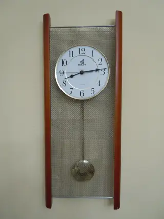 Bell’s - Wandklok met slinger - (58,5 cm) - Modern - hout, metaal, kunststof