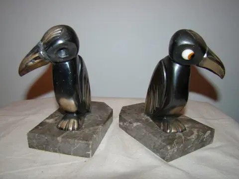 Hippolyte Moreau - Boekensteunen (2) - Art Deco - Zinklegering