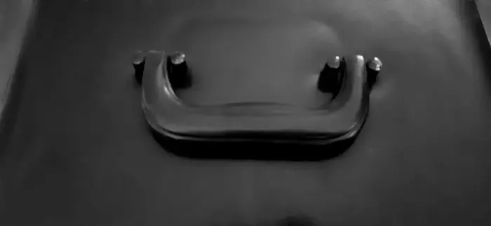 Kluis (1) - Fluweel, Leder