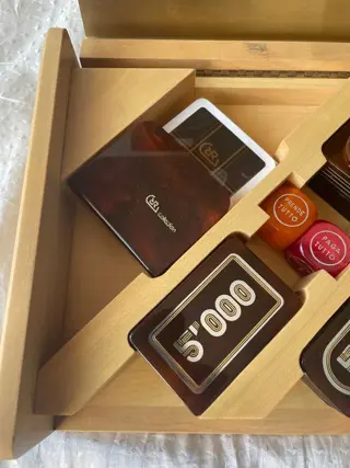 Renzo Romagnoli - Vintage Poker Set - Kaarten - Chips - Dobbelstenen - Bakeliet, Hout, Messing