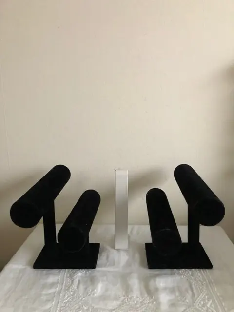 Brocante sieraden displays (4) - Fluweel, IJzer (gegoten/gesmeed), Plastic