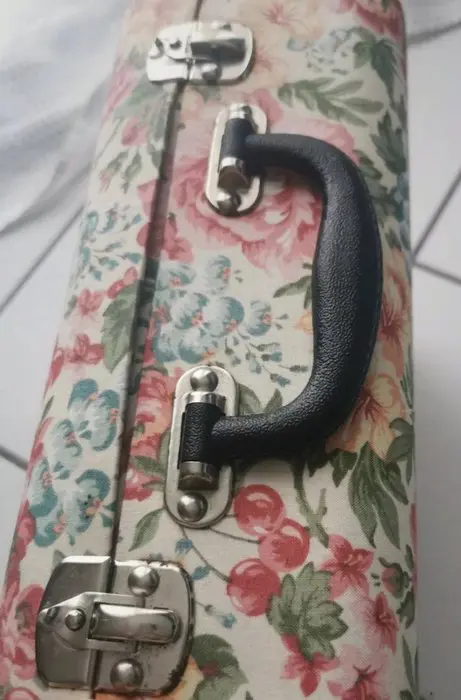 Koffer (1) - Textiel, metaal