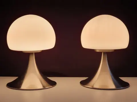 Mushroom tafel- of bedlampjes (2) - opaal glas - ijzer - aluminum - chroom