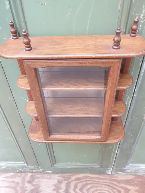 Meubelfabriek Oisterwijk - vitrinekastje - Glas, Hout (Eik)