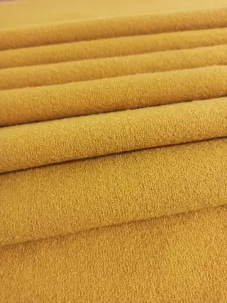 125 x 145 cm - Boucle'-stof van zuivere wol - Wol - 21e eeuw