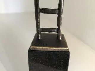 Corry Ammerlaan van Niekerk - Artihove - Sculptuur “ De Denker “. Gesigneerd - Alloy