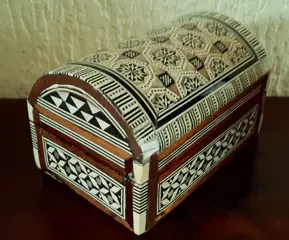 juwelendoosje en penselenhouder (2) - parelmoer hout en vilt